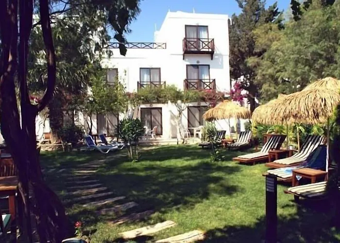 Hotel Castelino Akyarlar 4*