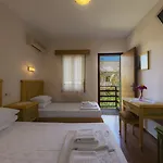 Castelino Akyarlar Hotel