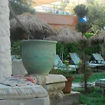 Hotel Castelino Akyarlar 4*